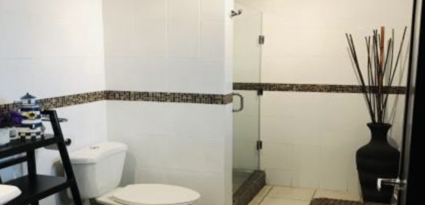 APARTAMENTO EN ZONA VIVA. ( zona 10 )