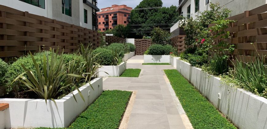 VENTA DE APARTAMENTO EN ZONA 15 ( EDIFICIO LIV )( ACABADOS DE LUJO )